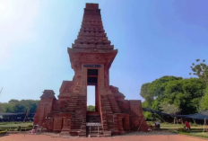 Sejarah dan Keunikan Candi Bajang Ratu di Mojokerto, Seperti Ini Kisahnya