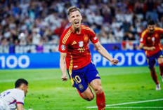 Barcelona Vs Manchester City Rebutan Dani Olmo