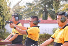 Kapolres Bengkulu Selatan Bersama Jajaran Latihan Menembak, Ini Tujuannya