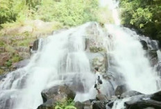 Pesona dan Keindahan Air Terjun Sarasah, Air Terjun Bertingkat Dibingkai Pesona Alam Memukau di Padang