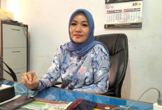 Ketua KPU Bengkulu Selatan: Erina Okriani SPd  Logistik Pemilu Disalurkan Selasa Pagi, Langsung ke TPS