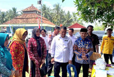 Tinjau Pelayanan KB dan Pengobatan Gratis di Desa Tebing Rambutan, Wabup: Ini Untuk Meningkatkan SDM Kaur