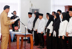 Kukuhkan Petugas SLRT Tingkatkan Layanan Sosial di Kaur