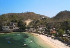 Pantai Gerupuk Di Lombok, Pemandangan Alamnya Memukau, Surga Bagi Para Peselancar