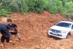 Warga Tiga Desa Minta Pengoralan Jalan