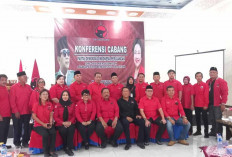 Holman Pimpin DPC PDIP Bengkulu Selatan Periode 2025-2030