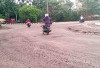 Ups… Baru Ditambal Jalan Padang Panjang Rusak Lagi
