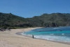 Pantai Mawun, Hamparan Pasir Putih yang Menawan di Lombok Tengah, Cocok Untuk tempat Wisata Bersama Keluarga