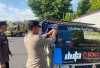 Semarak HUT RI ke 80, Kesbangpol Pasang 500 Bendera, Polisi Bagi Bendera